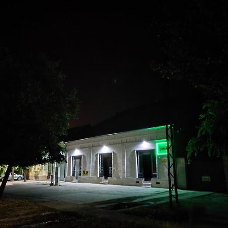 Hostel Horgos Centar Екстер'єр фото