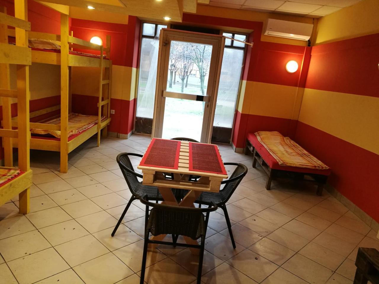 Hostel Horgos Centar Екстер'єр фото